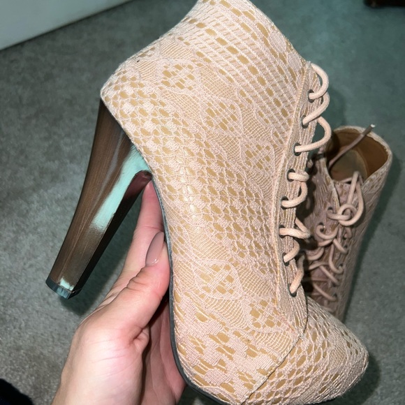 NEW Pink and Brown Lace Boot Pumps - Picture 2 of 3